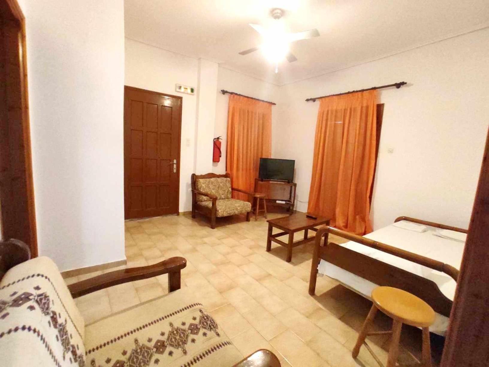 Politis Sudios Appartement Mpatsi Buitenkant foto