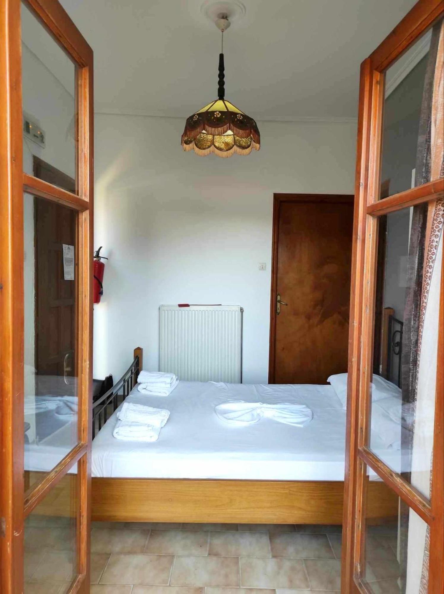 Politis Sudios Appartement Mpatsi Buitenkant foto